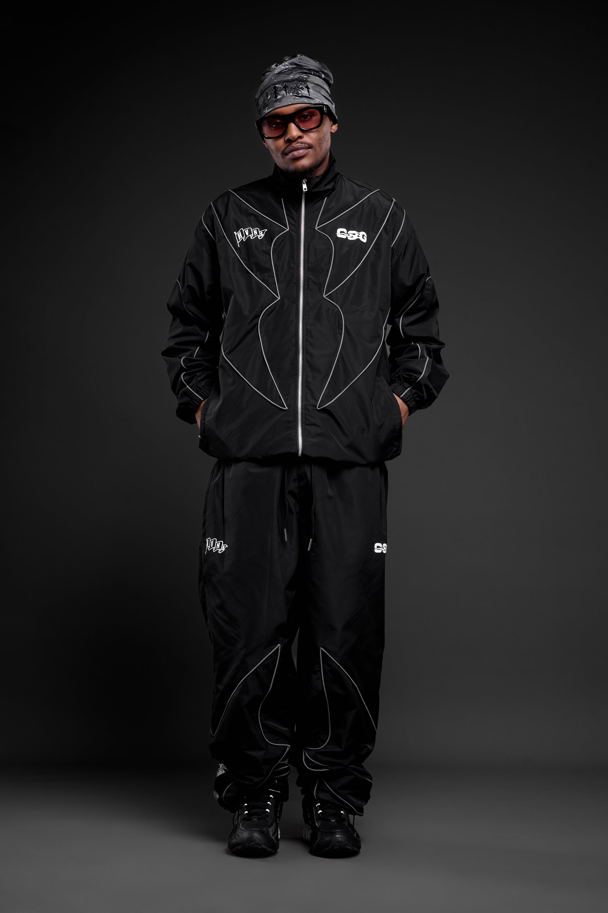 HEVEANS COG BLACK BAT TRACKSUIT